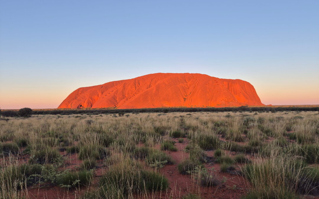 Uluru Reflections: the weight of expectations on experience